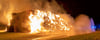 Zwischen Wasserleben und Stapelburg  brennen seit Dienstag (20. September) etwa 800 Tonnen Stroh.  
