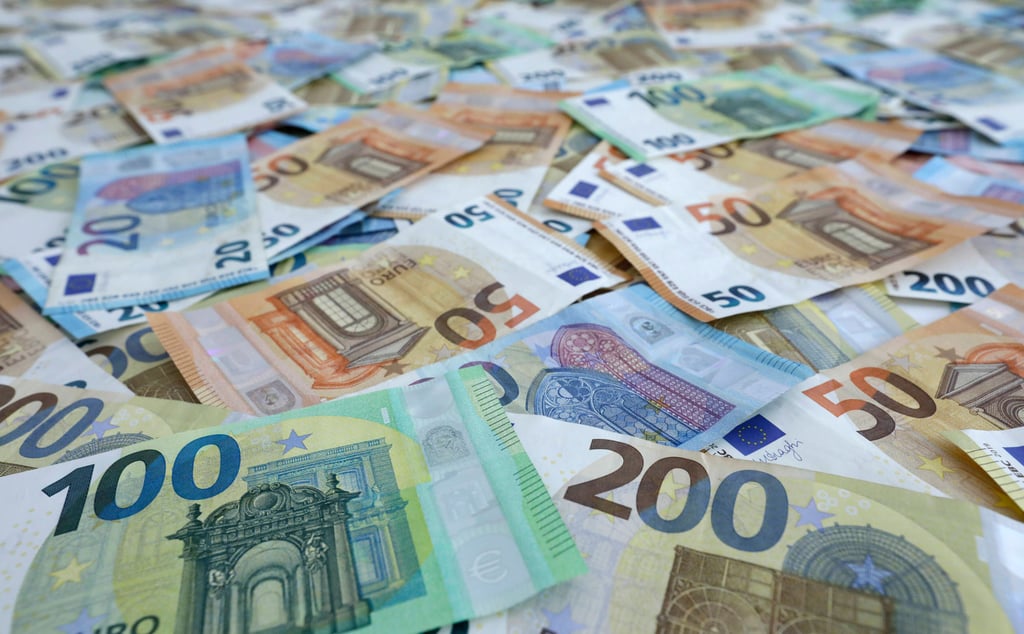Die Stadt Staßfurt fordert mittlerweile über fünf Millionen Euro vom Salzlandkreis zurück.