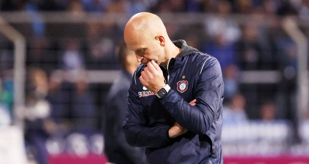 Aues Trainer Timo Rost muss nach dem Fehlstart in der 3. Liga gehen.