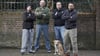 Tierschützer Ralf Seeger mit seinem Team aus der Vox-Sendung "Harte Hunde". Sie haben den Hund Bim aus der Ukraine gerettet und gaben ihm ein neues Zuhause am Niederrhein.