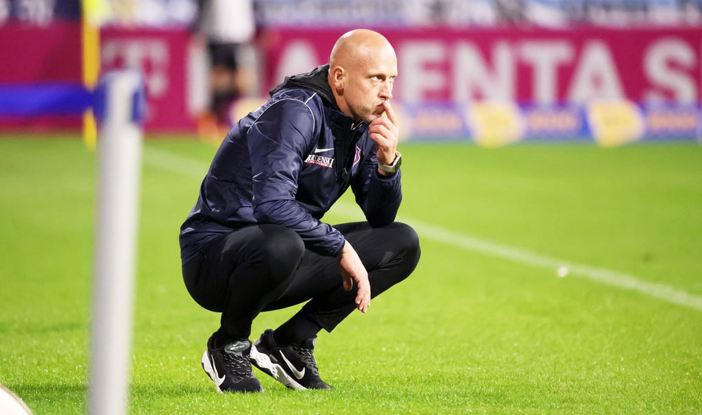 Timo Rost machte als Trainer von Erzgebirge Aue keine glückliche Figur.