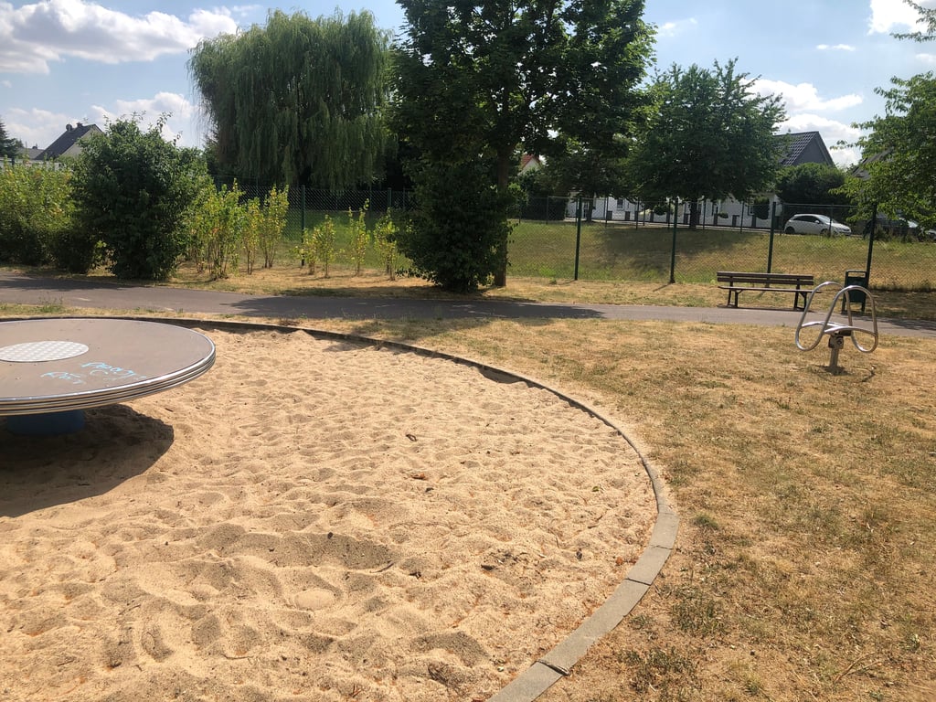 Blick auf den Spielplatz am Etgersleber Weg.