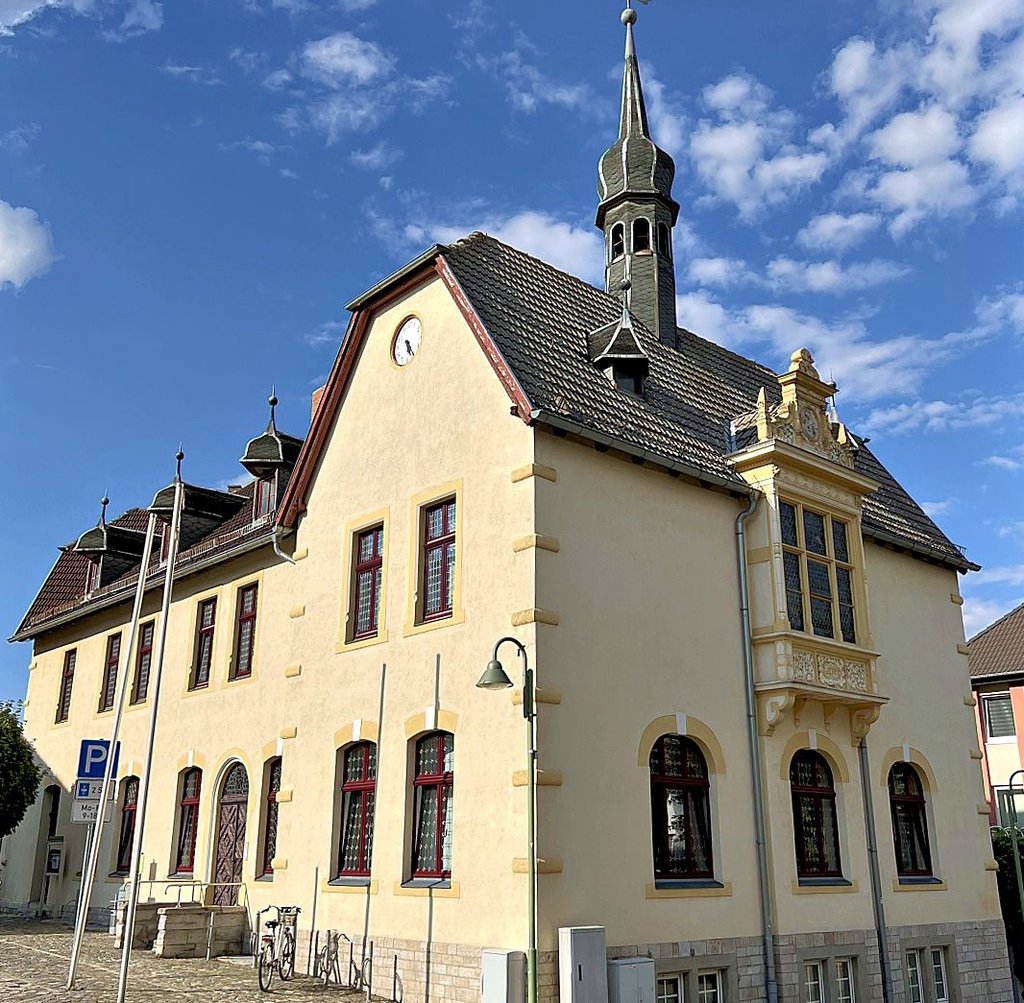 Im Hecklinger Rathaus sind die Kassen leer. Deshalb wird nun auch eine Verfassungsbeschwerde in Erwägung gezogen.