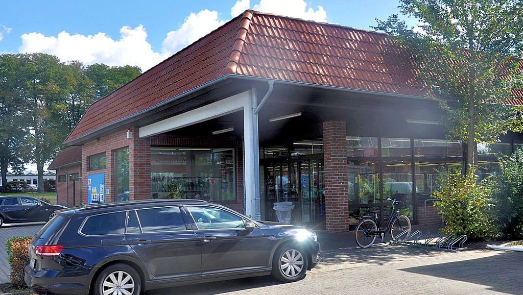 Noch befindet sich der Osterburger Aldi im Gewerbegebiet an der Stendaler Chaussee..
