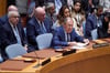 Russlands Außenminister Sergej Lawrow (r) äußert sich im UN-Sicherheitsrat in New York zur Lage in der Ukraine.