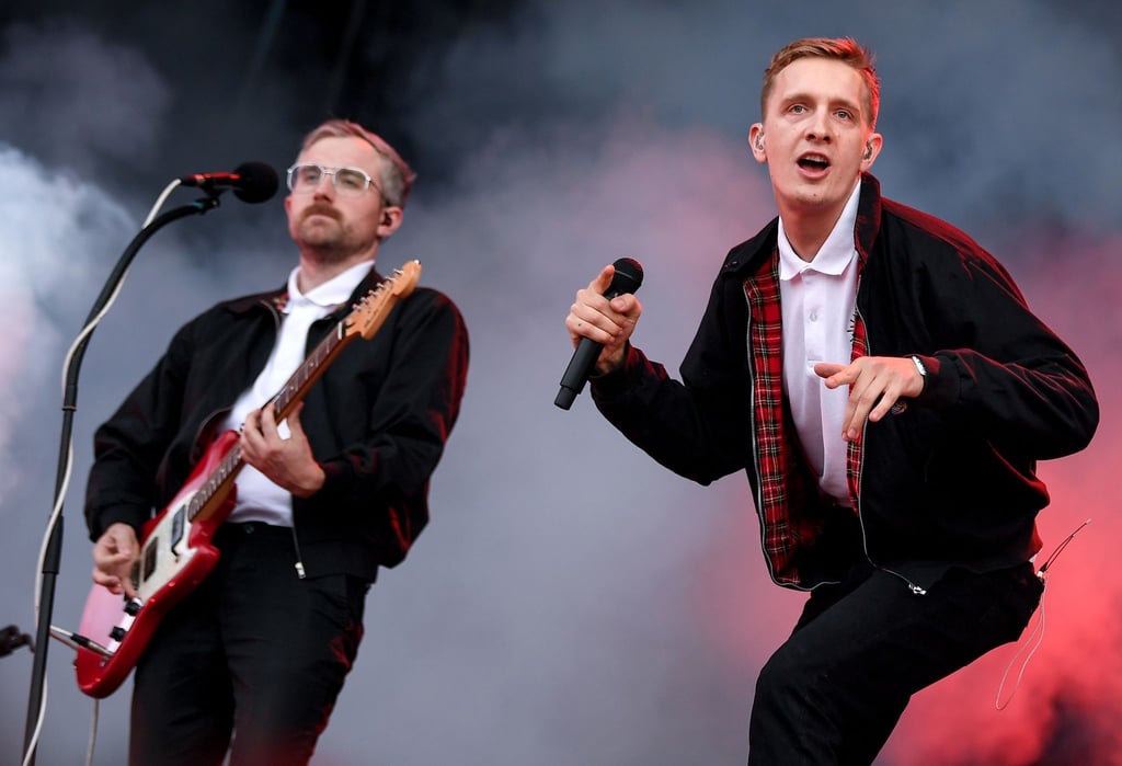 Sänger Felix Brummer (r.) und Gitarrist Steffen Israel 2019 beim Lollapalooza Festival Berlin.