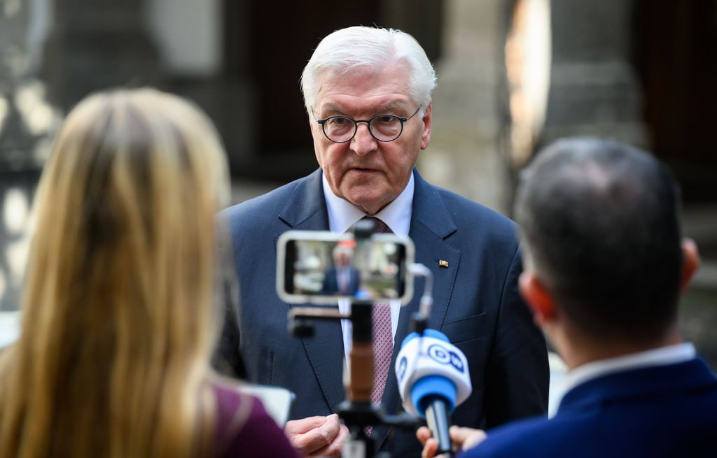 Bundespräsident Frank-Walter Steinmeier spricht mit Journalisten zum Abschluss seiner Mexiko-Reise.