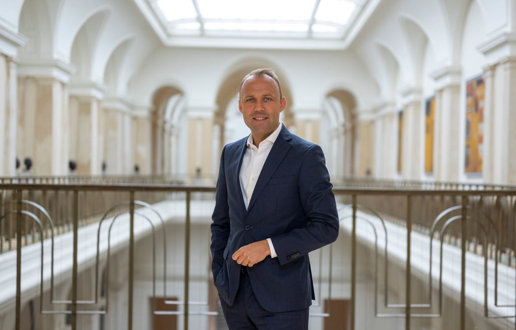 Sebastian Czaja, Vorsitzender der FDP-Fraktion, steht im Abgeordnetenhaus.