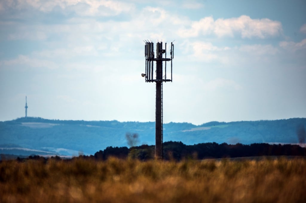 Ende 2025 laufen in Deutschland die Lizenzen für einige Mobilfunk-Frequenzen aus.
