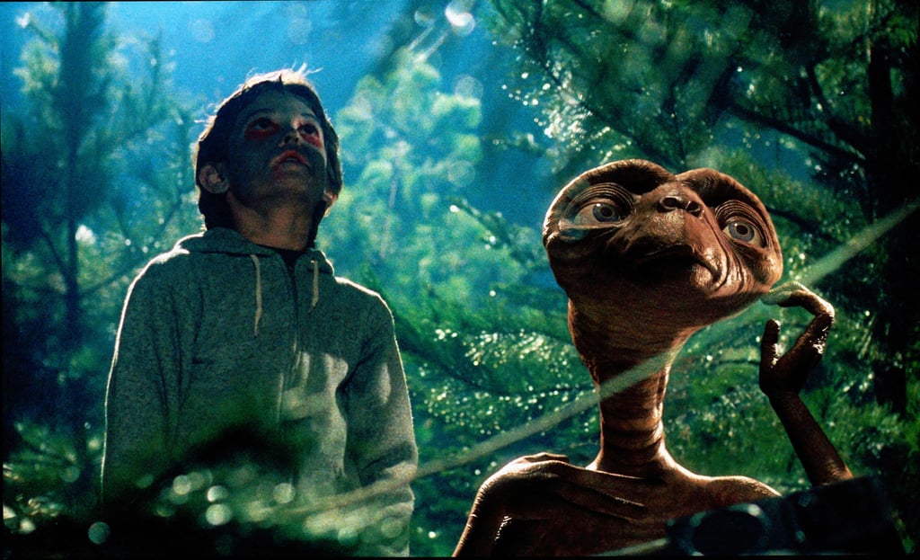 E.T. hofft mit seinem irdischen Freund Elliott (Henry Thomas), dass seine Leute ihn wieder von der Erde abholen.