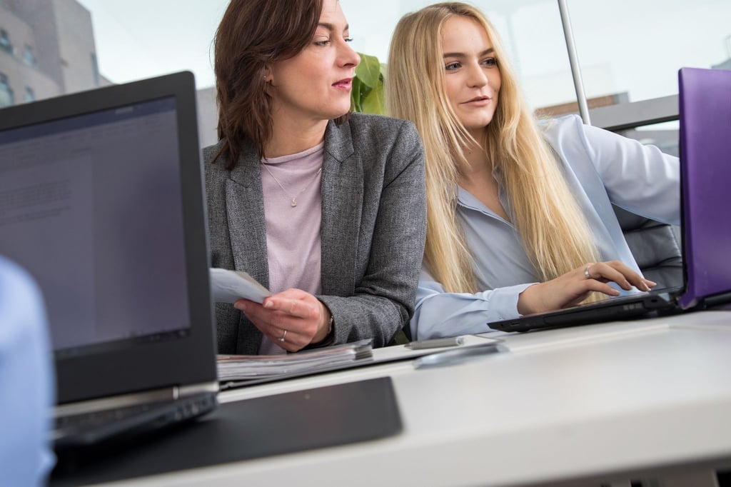 Wer verdient in welcher Position was? Viele würden es befürworten, wenn ihr Arbeitgeber Gehaltsdaten transparent macht.
