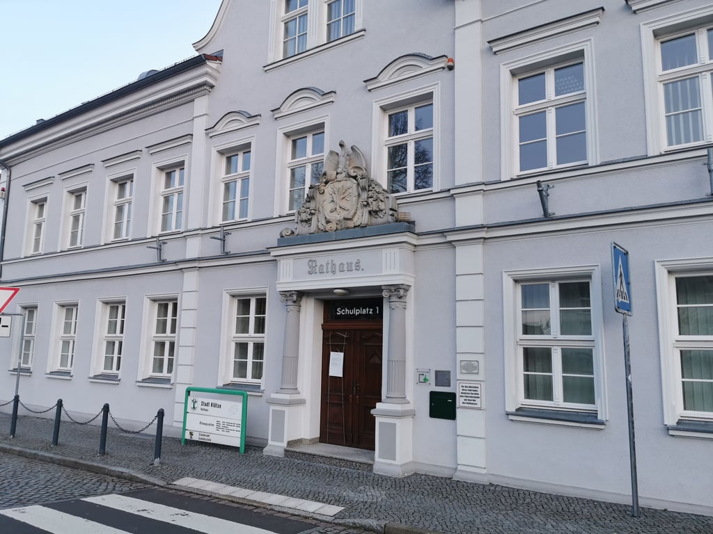 Der Klötzer Stadtrat hat während seiner Zusammenkunft am Mittwoch mehrheitlich den Abschluss von drei Lebensversicherungen der Stadtverwaltung im Jahr 2021 gestoppt.