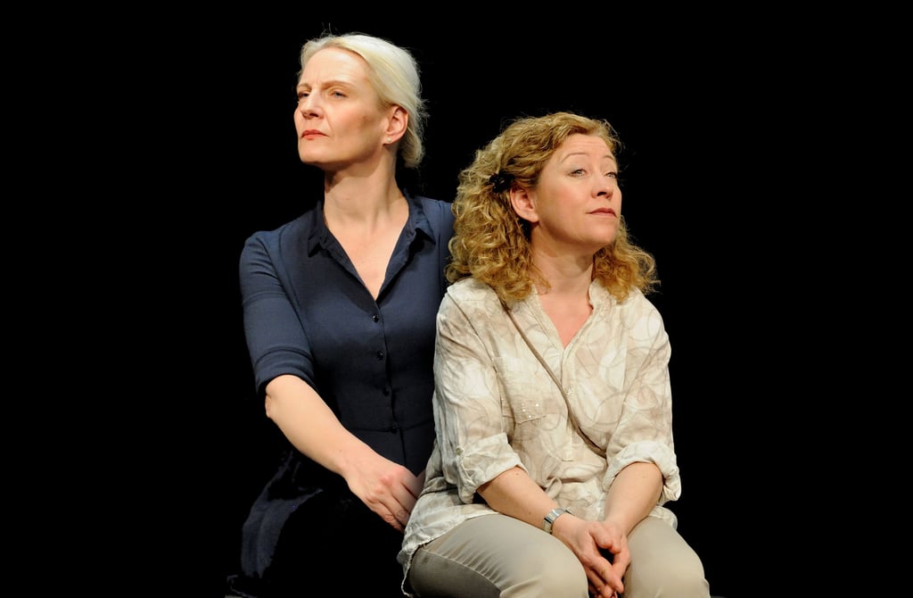 Marion Bach (r.) und Heike Ronniger in der Magdeburger Zwickmühle.