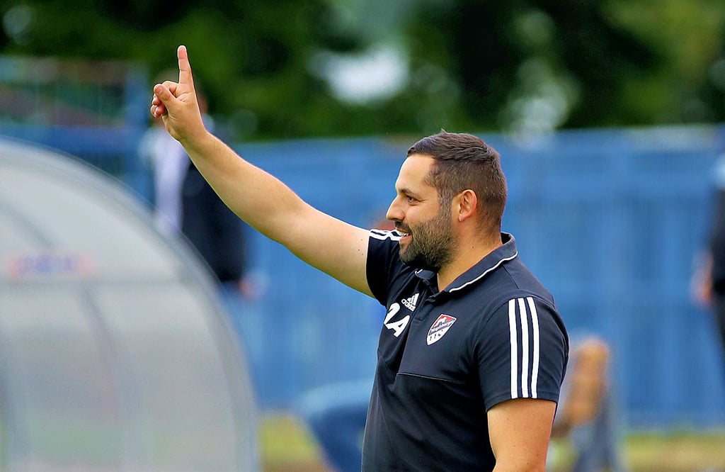 MFFC-Chefcoach Alexander Auer gibt die Richtung vor.