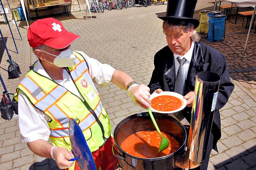 Überall präsent - hier beim Gemeindefest von St. Jakob im Sommer.