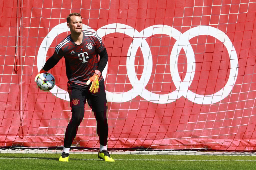 Torhüter Manuel Neuer ist wieder im Training.