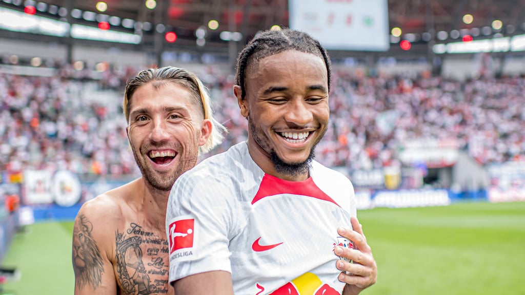 Sprachrohr und Spaßvogel: Kevin Kampl mit Christopher Nkunku.