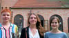 Kay Banu Lenz, Henriette Prössel und Klara Busenthür (von links) waren nach Stendal gekommen, um ihre Stipendiatenurkunden entgegenzunehmen. 