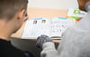 An zwei Grundschulen, drei Sekundarschulen und einem Gymnasium in Dessau-Roßlau gibt es Anfangsklassen für die Schüler aus der Ukraine. Hier lernen die Kinder erst einmal die deutsche Sprache.