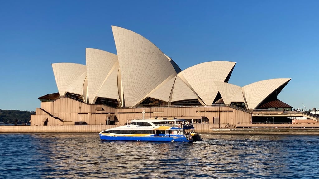Das Sydney Opera House will in den kommenden zwölf Monaten mit mehr als 230 Aufführungen und vielen australischen und internationalen Stars seinen 50. Geburtstag feiern.