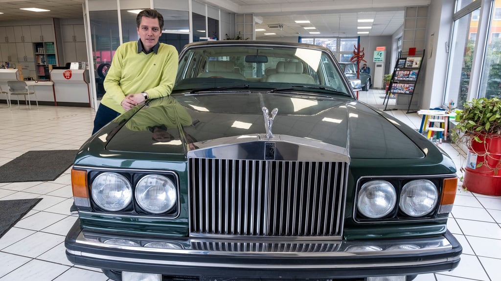 Henry Thurisch mit seinem Rolls-Royce Silver Spirit Hooper von 1984.