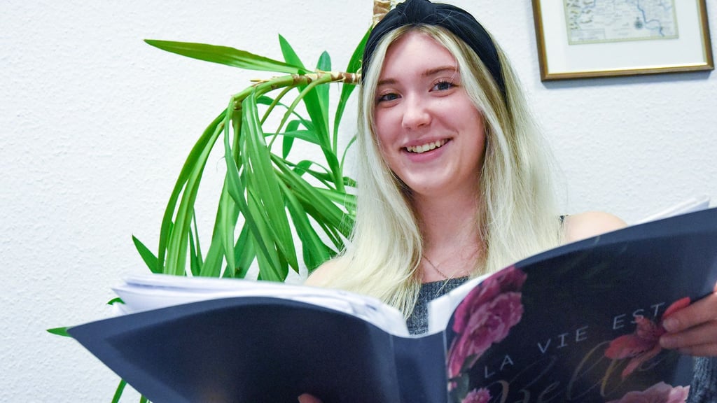 Musikalisch vielseitig: Alisha Albrecht singt, schreibt Songs und spielt ein wenig Klavier und Gitarre.