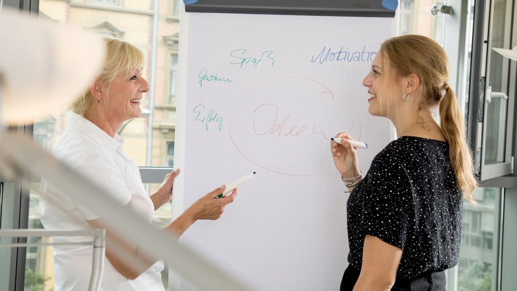 Lebenslanges Lernen ist in der Arbeitswelt angesagt: Ein Praktikum kann da auch in der zweiten Karrierehälfte sinnvoll sein.