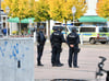 Großes Polizeiaufgebot auf dem Karlsplatz: Nicht nur das Kaufhaus musste evakuiert werden, sondern auch etliche weitere Geschäfte. 