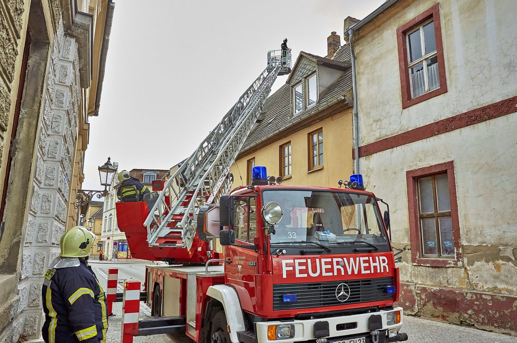 Bis August war die Drehleiter der Feuerwehr noch im Einsatz. Nun soll sie verkauft werden. Noch bis 30. November können Gebote abgegeben werden.