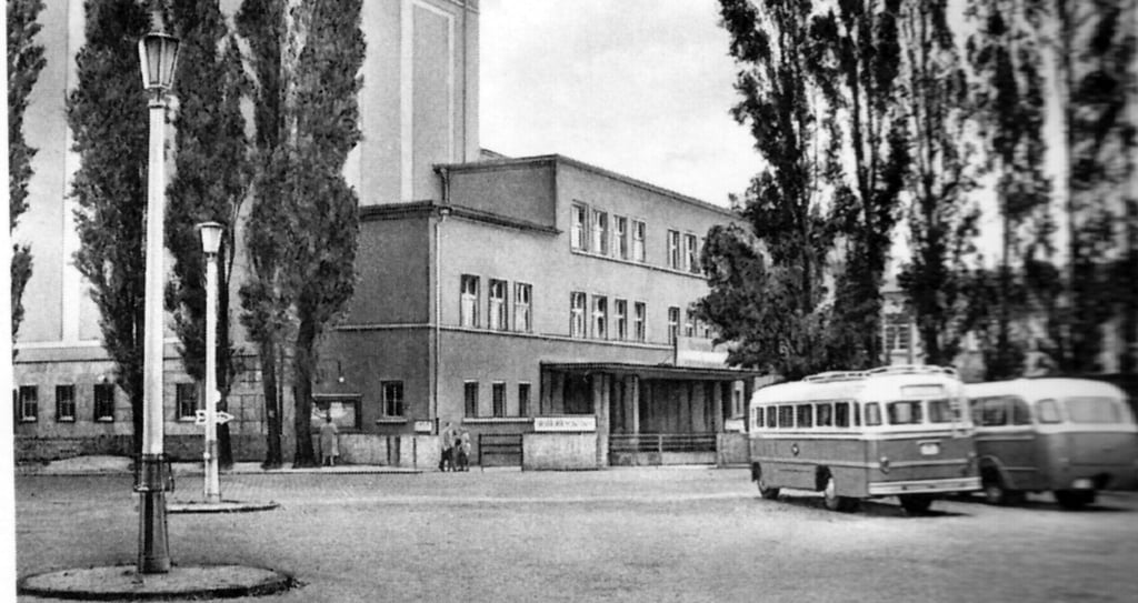1959 war das Wolfener Theater Heimat vieler Zirkel und Treffpunkt für manchen schönen Feierabend.