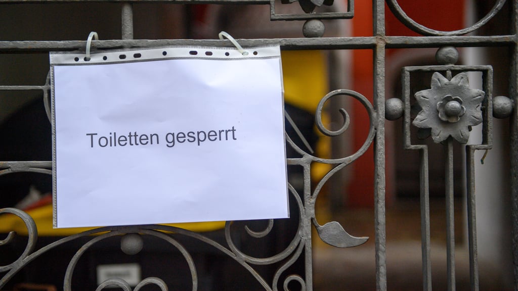 Die WC-Anlage im Marktschlösschen in Halle ist gesperrt und wird vermutlich auch nicht mehr öffnen.