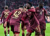 Die Spieler des FC Bayern München feiern den 4:0-Sieg gegen Bayer Leverkusen.