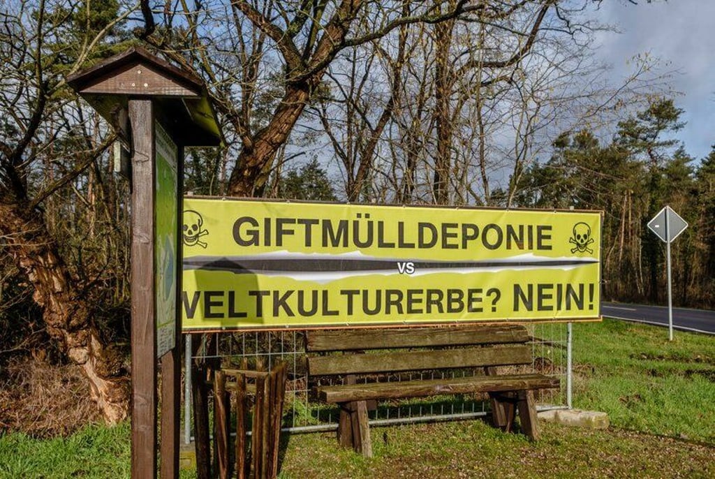 Vor Ort in Jüdenberg ist die Ablehnung gegen das von Papenburg geplante Deponie-Projekt groß.