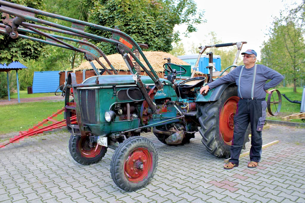Der Hanomag Perfekt 300 ist ein Multitalent für die Arbeit in der Landwirtschaft, sagt Franz-Ferdinand Radmacher.