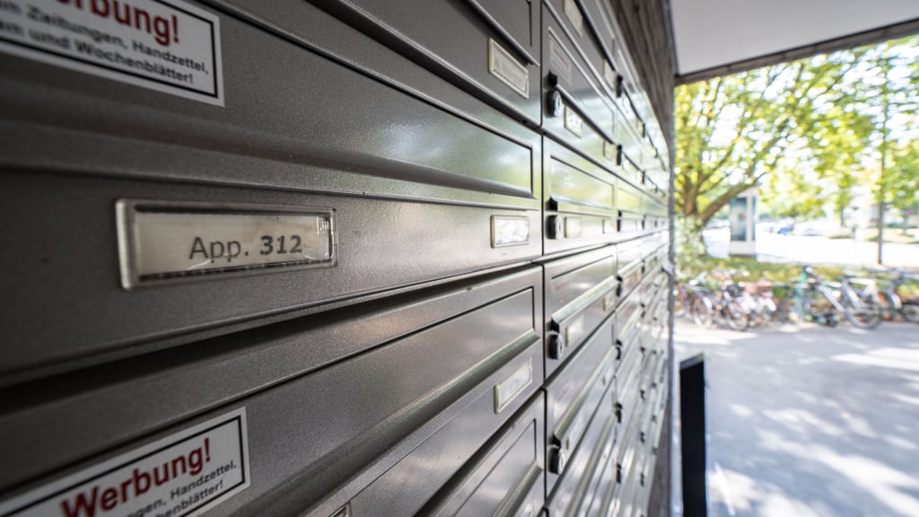 Briefkastenanlage eines Mehrfamilienhauses