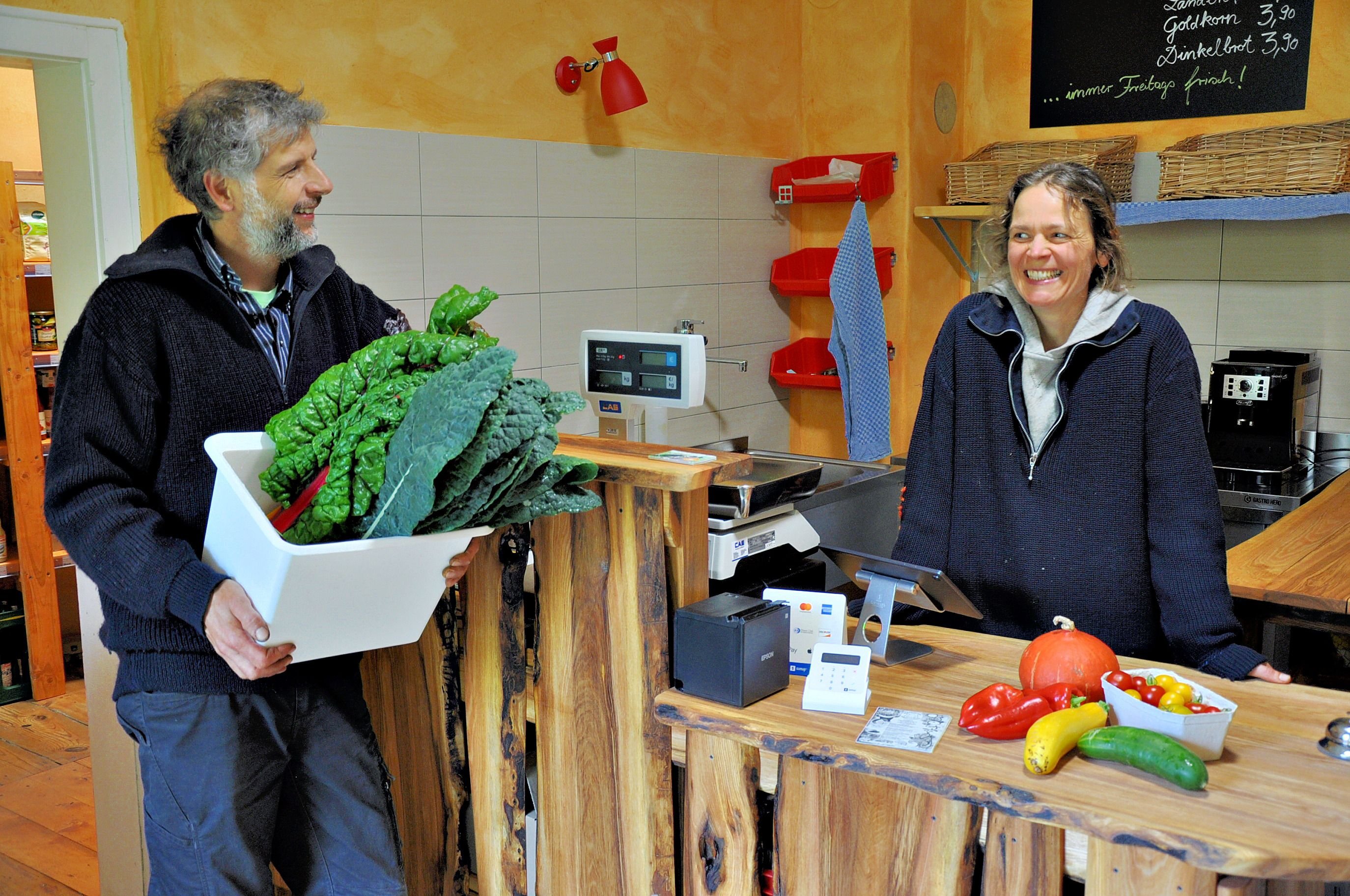 Neueröffnung: Mitten in der Energiekrise: Neuer Hofladen mit Café in Wöpel bei Kuhfelde