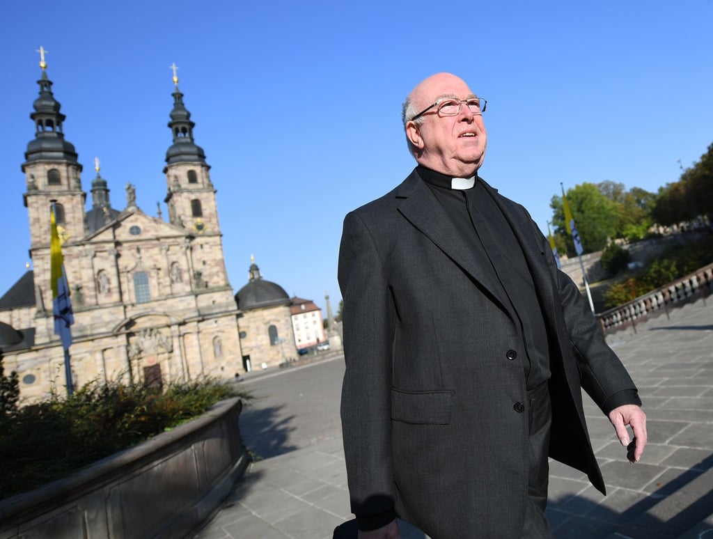 Hans-Josef Becker, Erzbischof von Paderborn, während der Herbstvollversammlung der Deutschen Bischofskonferenz in Fulda.
