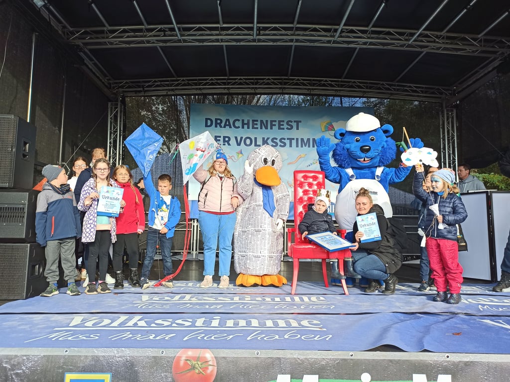 Drachenfest 2022: Sieger wurde Oskar Woyke mit seinem Drachen "Die Welt".
