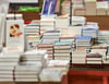 Bücher warten  auf Kundschaft.  Was wird der Kaufkraftverlust für Buchhandlungen bedeuten?