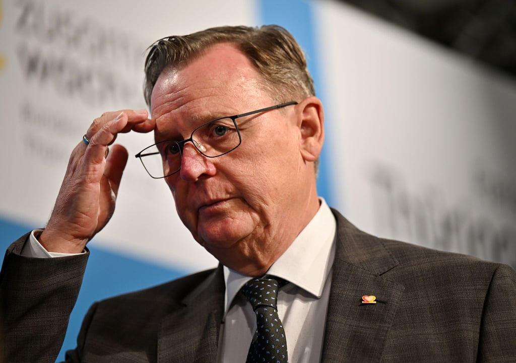 Bodo Ramelow (Die Linke), Ministerpräsident von Thüringen, während einer Pressekonferenz zu den Erwartungen Thüringens vor der Sonder-Konferenz der Regierungschefinnen und -chefs der Länder.