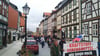 Besorgte Bürger ziehen unter dem Namen "Wernigerode: Gemeinsam stark" vom Anger-Parkplatz zu einer Kundgebung auf dem Nicolaiplatz.