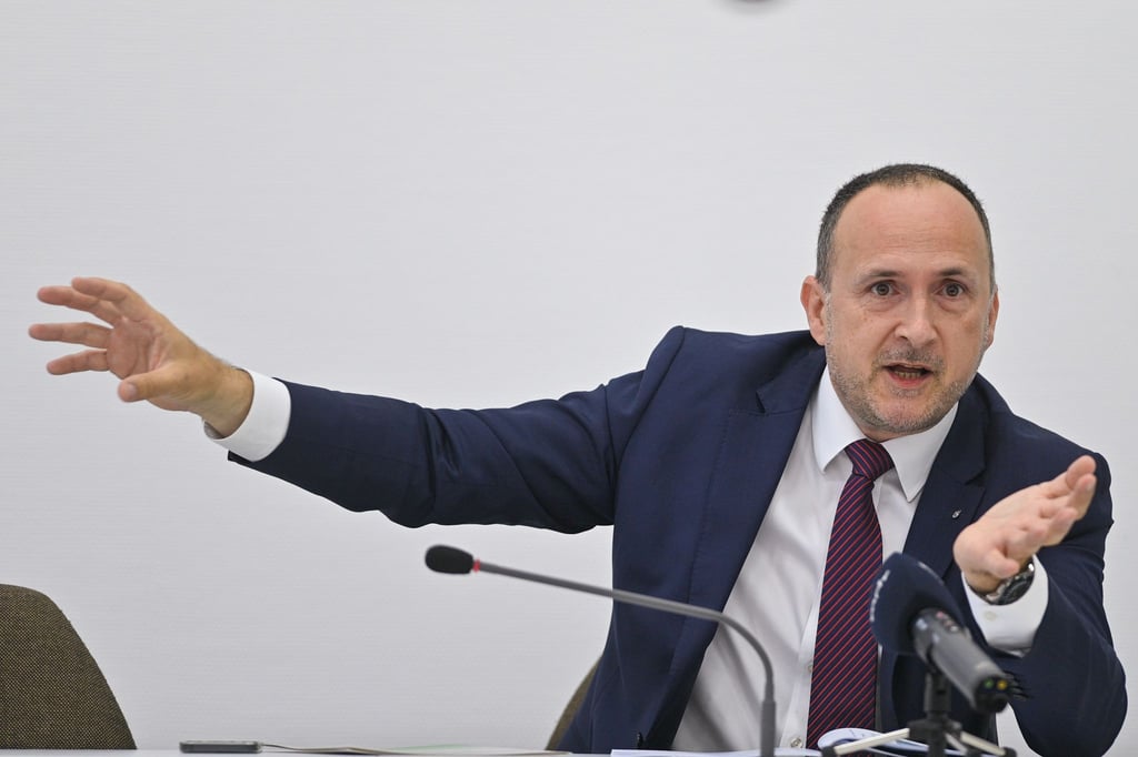 Kay Barthel während einer Pressekonferenz.