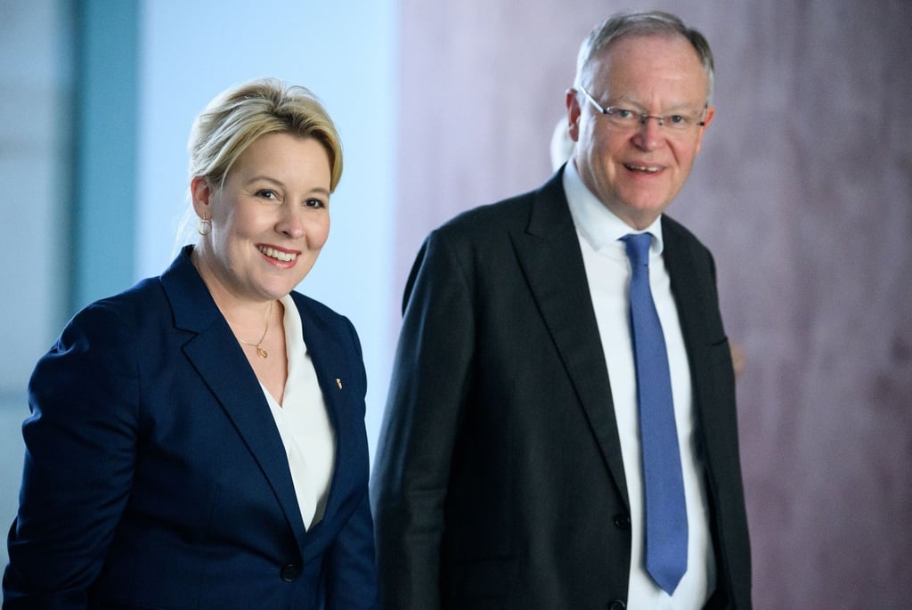 Franziska Giffey (SPD), Regierende Bürgermeisterin von Berlin, und Stephan Weil (SPD), Ministerpräsident von Niedersachsen.
