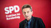 Rolf Mützenich, Vorsitzender der SPD-Bundestagsfraktion, warnt vor einer Deindustrialisierung in Deutschland.