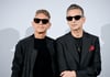Martin Gore (l) und Dave Gahan von Depeche Mode in Berlin.