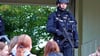 An der Drömlingschule in Oebisfelde hat es   seit dem Dienstagabend  einen Einsatz der Polizei gegeben.  Noch am Mittwochmorgen  waren alle Eingänge der Schule durch schwer bewaffnete Polizisten gesichert. 