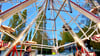 Der Campingplatz in Bernburg verwandelt sich gerade in einen Rummelplatz. Dieser ist Kulisse des Kinofilms „Spuk unterm Riesenrad“. Herzstück ist das 22 Meter große Riesenrad des Schaustellerbetriebs Nier aus Kassel.