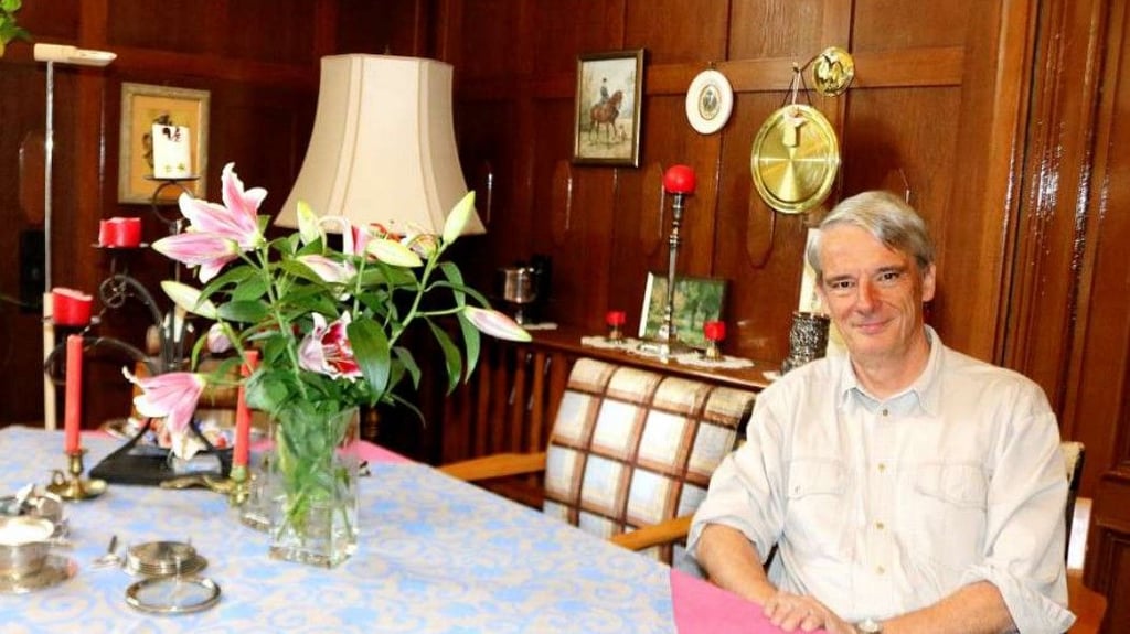 Hans Ulrich von Wulffen auf Schloss Wendgräben. Das Anwesen ist heute eine Fachklinik für psychosomatische Erkrankungen.