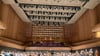 Der Musikdirektor Jaap van Zweden dirigiert die erste Probe der New Yorker Philharmoniker in der Saison 2022/23 in der David Geffen Hall im Lincoln Center for the Performing Arts.