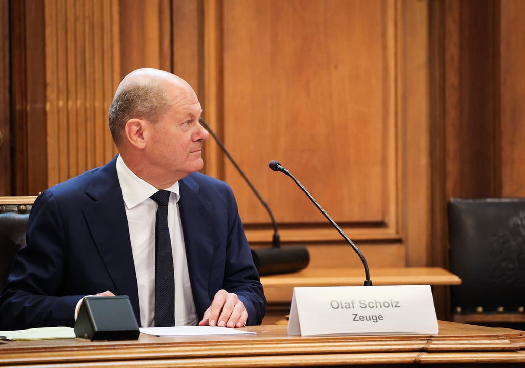Bundeskanzler Olaf Scholz im August im Untersuchungsausschuss in Hamburg.